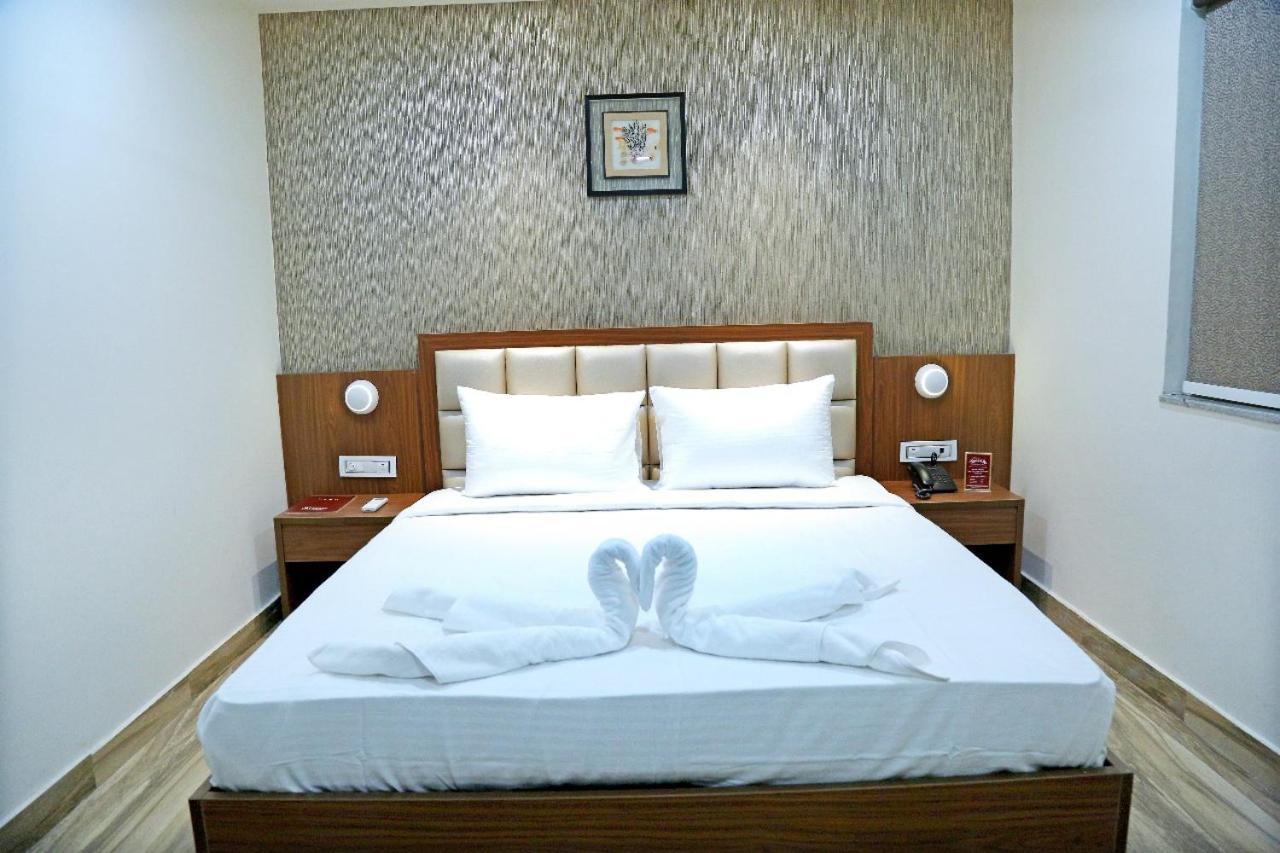 Hotel Shubham Celebrations ハイデラバード エクステリア 写真