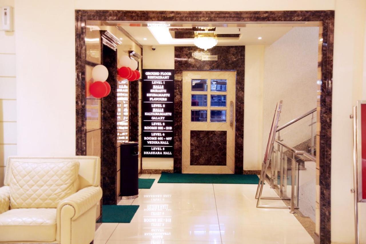 Hotel Shubham Celebrations ハイデラバード エクステリア 写真